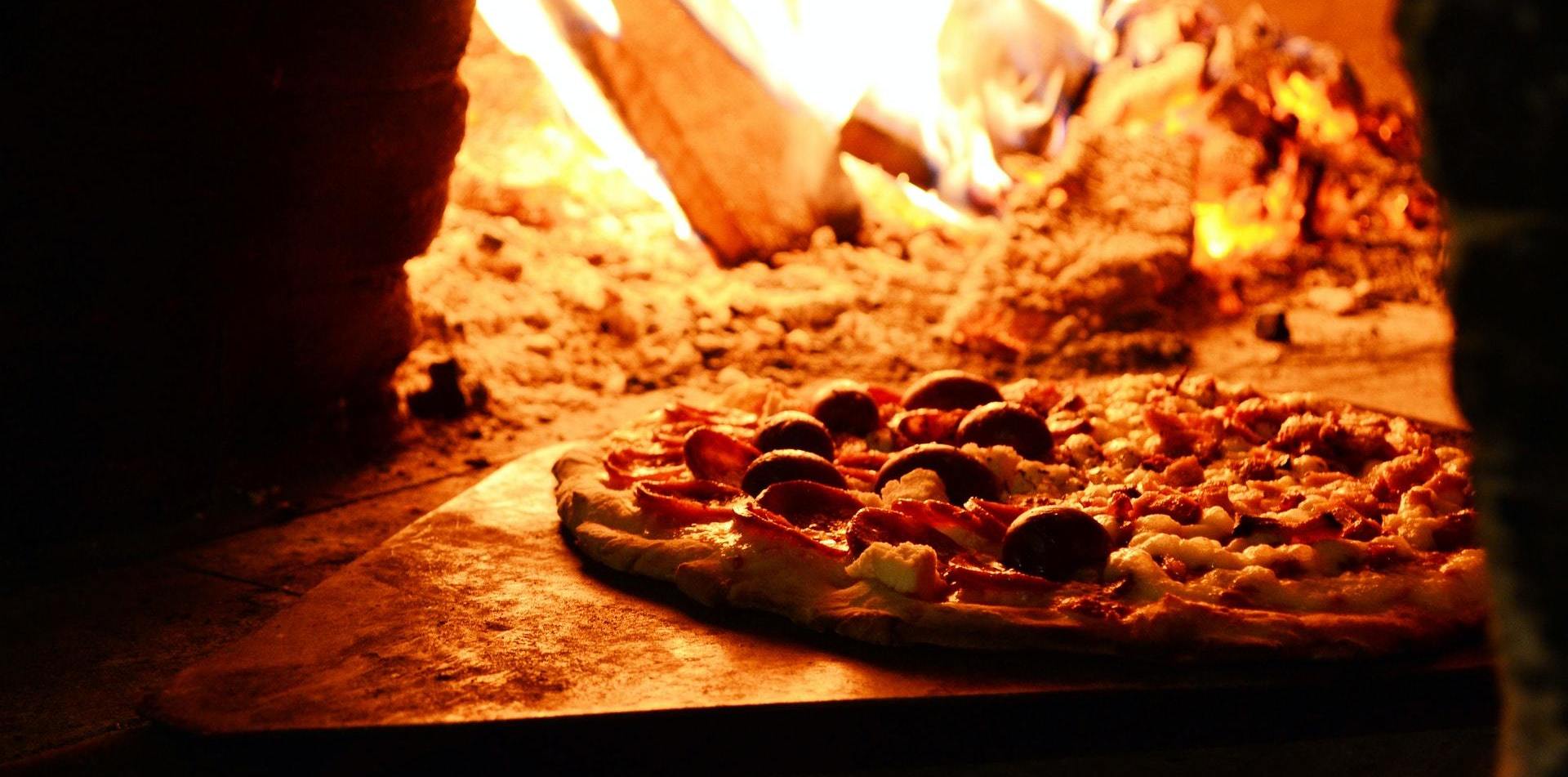 Mobile Wood Fired Pizza Event Catering